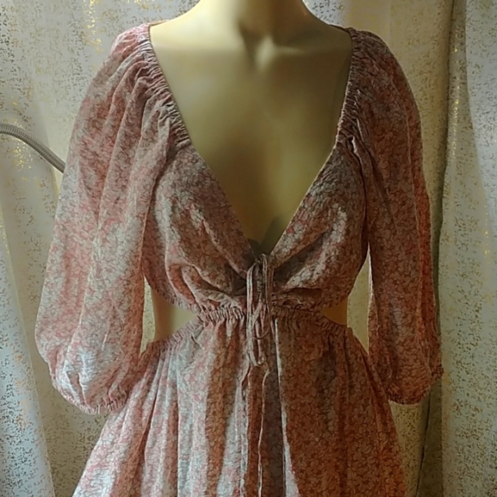 Balloon Sleeves, Open Midriff Midi - Picture 2 of 10